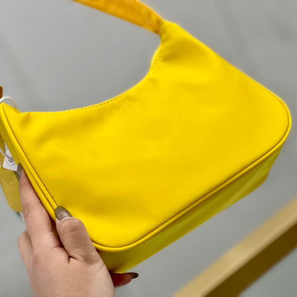 

fashion nylon womens underarm bag zipper webbing handle 22cm handbag on the go tote zippy wallet hobos bag shopper ladies