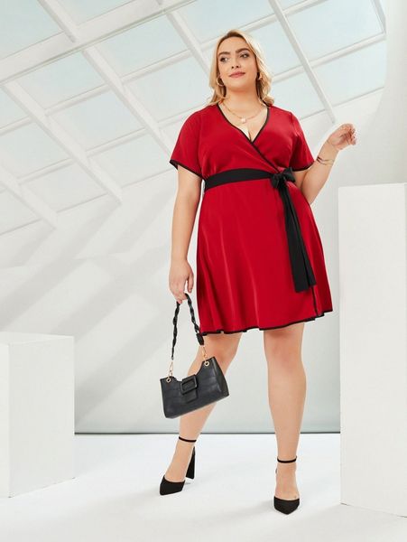 

plus contrast binding overlap collar belted dress s0wu#, Black