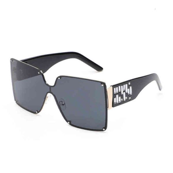 

new fancy fashion men's and women's fashion street shooting sunglasses personality cool optical glass sbg0, White;black