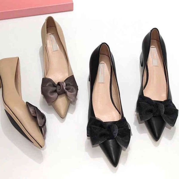 

sandals in the spring of , big butterfly net red high heels, french thick children's pointed shallow mouth single shoes are very, Black