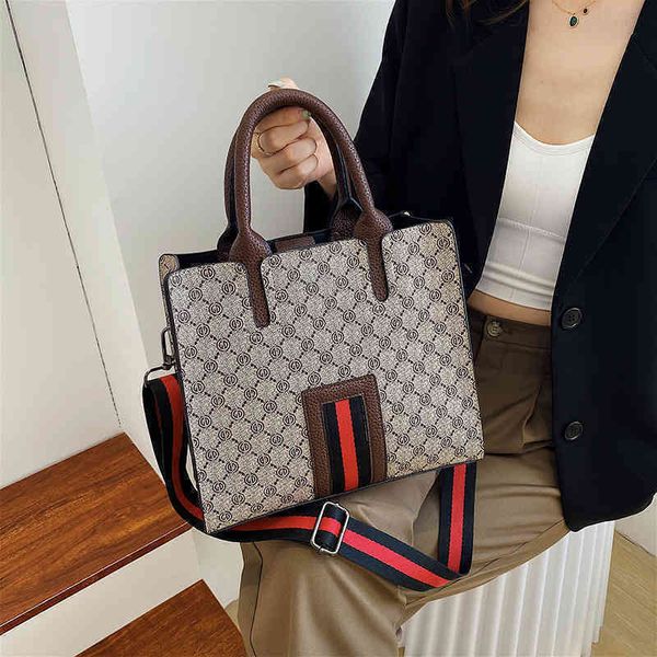 

55% off online sale wholesale luggage bag female trend atmosphere one shoulder large capacity simple bags, Black;red