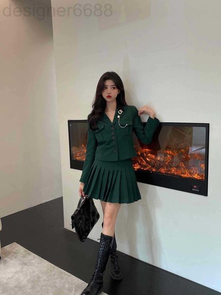 

women's tracksuits designer early spring high-end women's clothing college style small man short coat pleated skirt 98u7, Gray