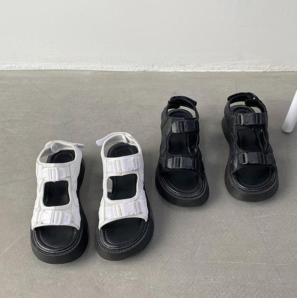 

2022 designer slippers women sandals luxury slides oran sandal classic flip flop casual shoes sneakers trainer brand0241, Black