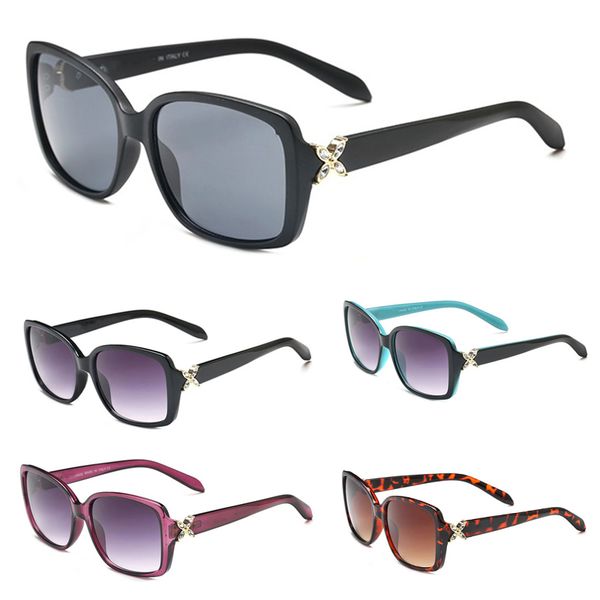 

stylish unique sunglasses designer square frame girly purple sweet temperament diamond encrusted female lover gift leisure shades glasses 66, White;black