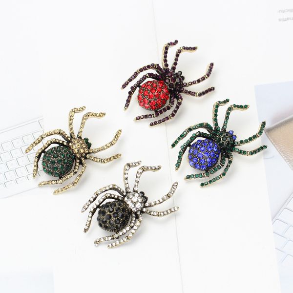 

european women color crystal insect spider brooch zinc alloy insects coat halloween pin cartoon animal backpack cowboy clothes badges corsag, Gray