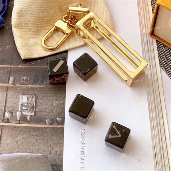

car key chain for mens womens fashion designer keychains dice couple keychain removable pendants gift for women men key ring parts2399, Silver