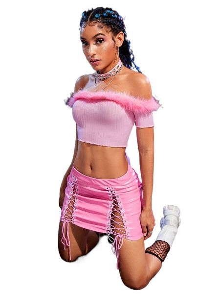 

fuzzy trim off shoulder crop tee 95km#, White