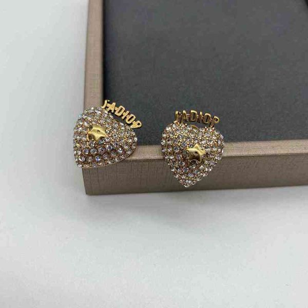 

small fragrance full brilliant diamonds earrings silver needle