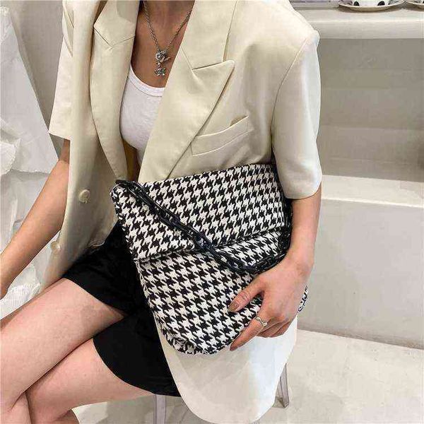 

single girl messenger portable luxury new evening bags fashion simple shoulder handbags for women wholesale