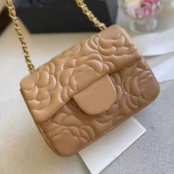 

22ss 18cm mini flap designer bags solid color flower embroidery hard genuine leather classic handbags pendant decoration metal chain crossbo