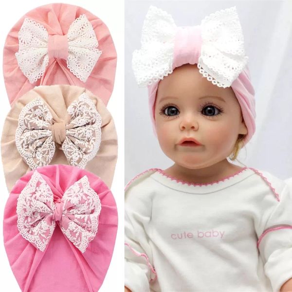 Berretto con turbante in cotone con fiocco in pizzo rosa con fiocco in pizzo per bambina