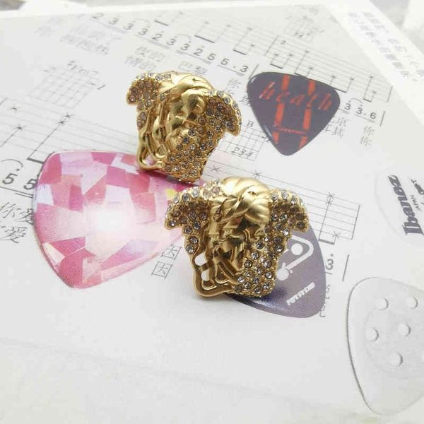 

new fashion trend jewelry luxury quality designer wholesale fan family medusa brass beautiful with unique personality women's earrings, Silver