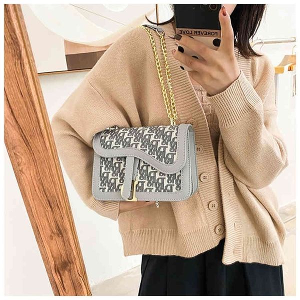 

68% off 60% off bag women's new simple fashionable letter printed single shoulder messenger chain with foreign style and small square b