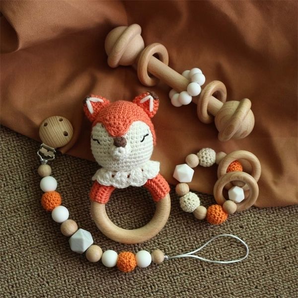 Baby Rattle Crochet Elk Bear Teether Rattle com sinos nascidos Montessori Eonal Toy Rings Wooden Rings Baby Toys 220531