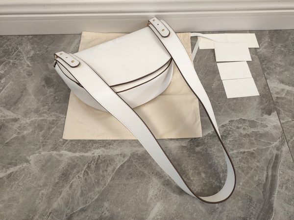 

2022 new embossed tote shoulder bag mother's day gift large white