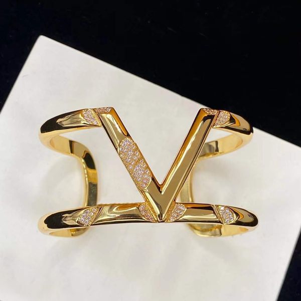 

fashion gold silver classic charm bracelets bangle pulsera for lady design womens party wedding lovers gift jewelry, White