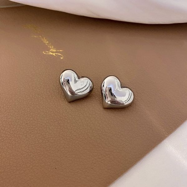 

925 silver needle korean dongdaemun fashion personality metal heart stud earrings internet influencer cold style ear rings female, Golden