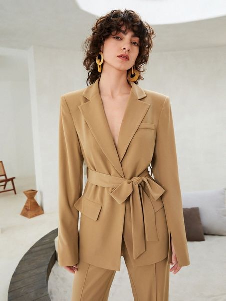 

single breasted flap detail belted blazer 65wp#, White