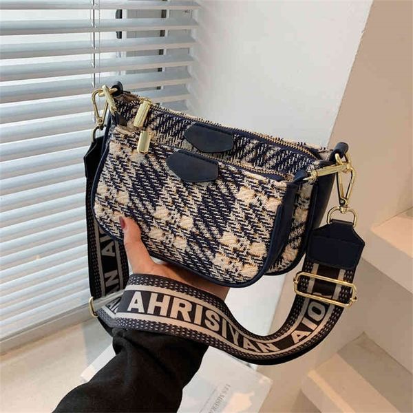 

bags are popular this small bags. fashion. simple one messenger fashionable french stick 2ap