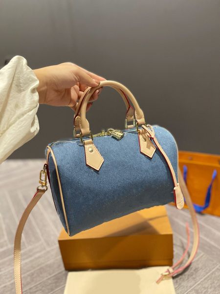 Lüks tasarımcı çantalar 35cm tasarımcı çantalar lacivert denim jacquard çapraz gövde omuz çanta çanta çantalar 10a yüksek kaliteli yastık seyahat cüzdan