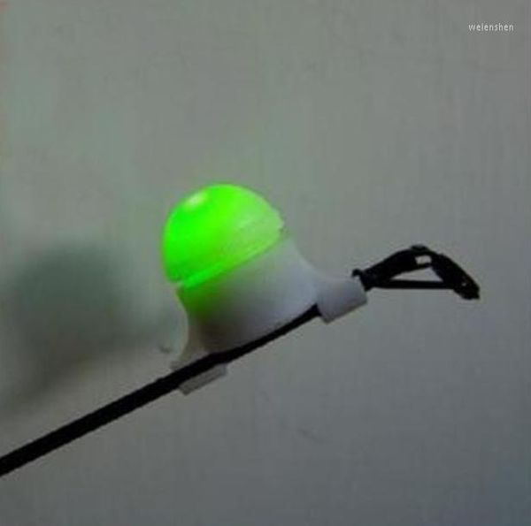 Wholesale- 1pc Protable LED Night Fishing Rod Tip Clip Bite Alert Alarm Light Strumento esterno