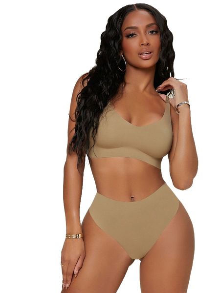 

plain no show panty i4qr#, Black;red