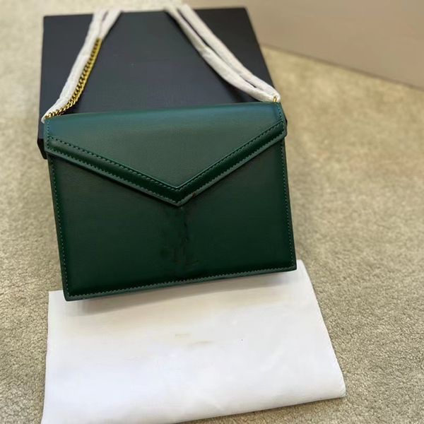 

2022 classic retro ladies hand-held shoulder bag personality light luxury fashion handbag can be cross-backlit versatile and elegant to show