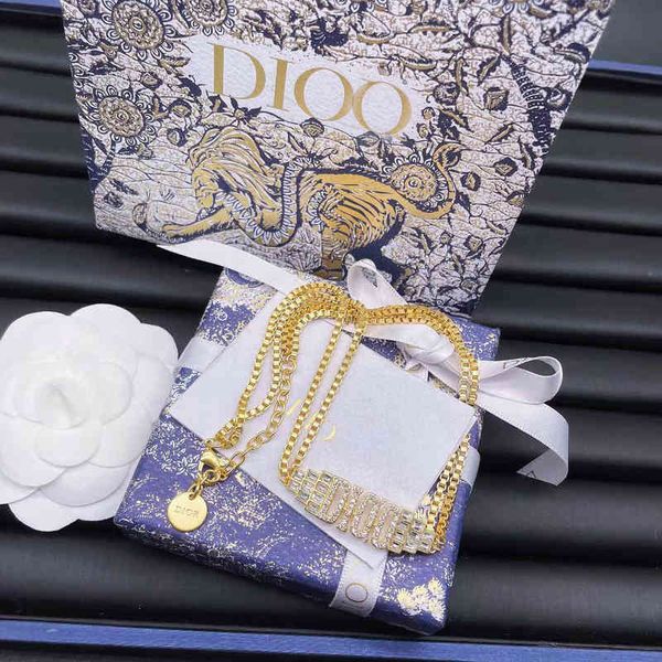 

2022 women's fashion all-match high-quality new personality necklace brand wholesale d's letter 2022 red same female, Silver