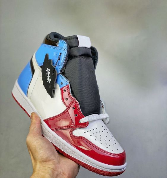 

mens 1 high og basketball shoes 1s heritage university blue royal patent bred atmosphere dark mocha brotherhood unc boots men women sneakers