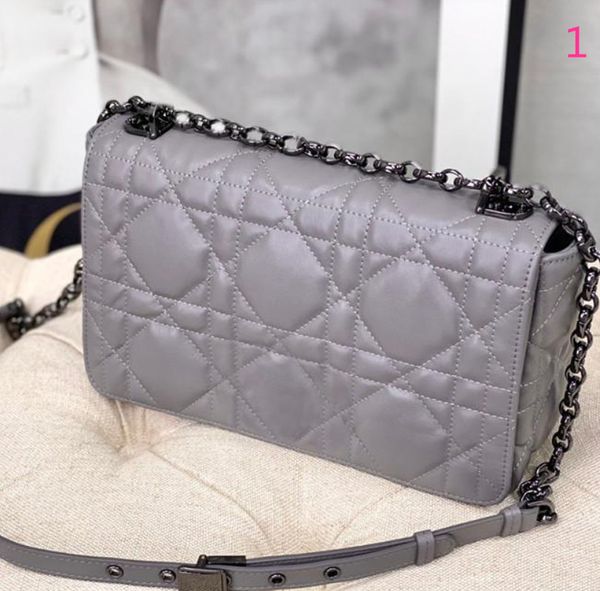 

2022 new quality designer chain classic women's handbag messenger bag size 25.5x15 5x8cm