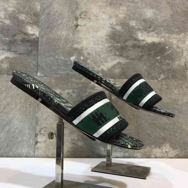 

slippers style embroidered flat slippers for bathroom iash, Black