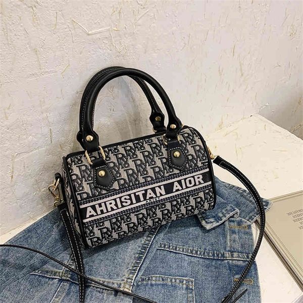 

boston messenger women's fashion trend versatile one shoulder portable net red pillow bag 75% purses stores sale