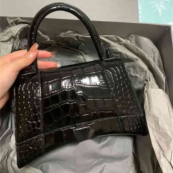 

designer balencaigas'ss and luxury handbags italy bag 2022 b-button crocodile hourglass leather women's jsfs