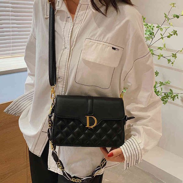 

explosive models 72% off explosive models 62% off 2022 new fashion handbags fashionable style lock texture square lingge silk scarf chain