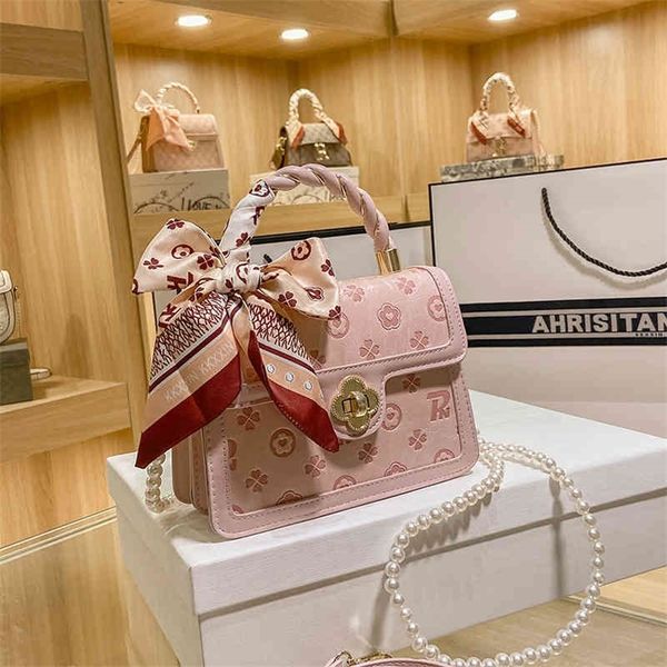 

hong kong 2022 new shoulder bag fashion messenger women's versatile hand embossed small square bag 60% off online