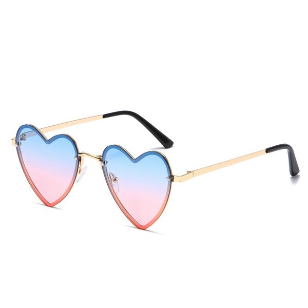 

peach heart decorative sunglasses women's new metal personality trendy fashion gradient heart-shaped sunglasses, White;black