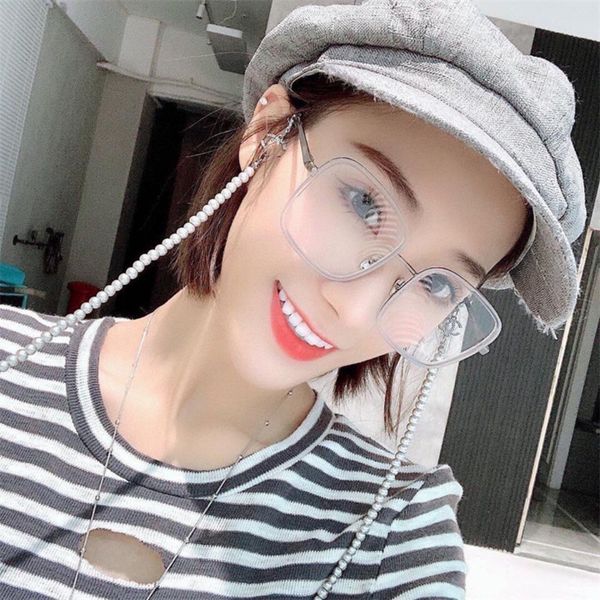 

30% off new new designer fashion sunglasses designer double small same pearl chain box flat light glasses frame street shooting, White;black