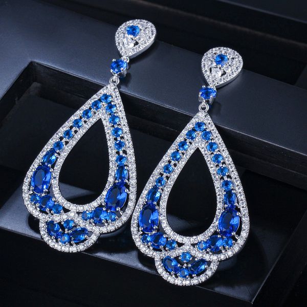 Designer de brinco de charme exagerado de luxo para festa de mulher 925 Sterling Silver Post South American Blue Green Branco AAA AAA Brincos de noivado de casamento noiva