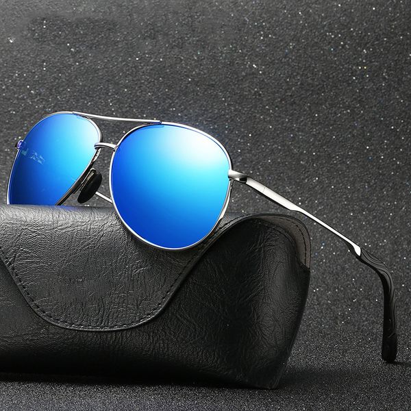 Óculos de sol polarizados da moda Homens piloto designer retrô acionando óculos de sol moldura de metal UV400 Eyewear com estojos
