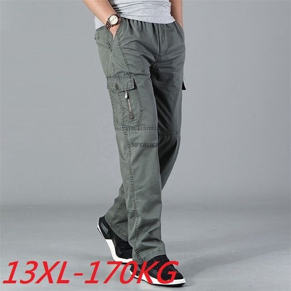 13XL 170kg estate Uomo pantaloni cargo tasca con cerniera fuori porta pantaloni di grandi dimensioni maschio semplice verde militare pantaloni pantaloni dritti 48 220509