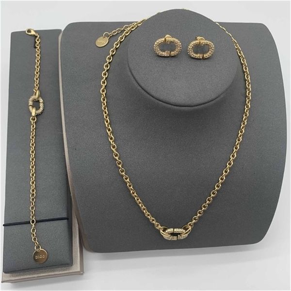 

2022 fashion 20% off designer jewelry d di family new diamond inlaid letter temperament neck chain bracelet earrings set brass jewelry, Black