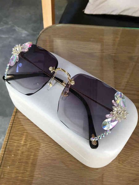 

sunglasses 2022 frameless trend rhinestone gradually luxury women's street glasses, White;black