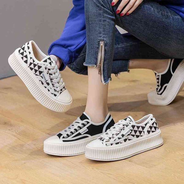 

c family small fragrance thick bottom canvas women's versatile net red biscuit new spring muffin casual white shoes, Black