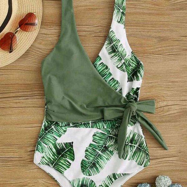 

print stitched 2022 one-piece swimsuit women, White;black
