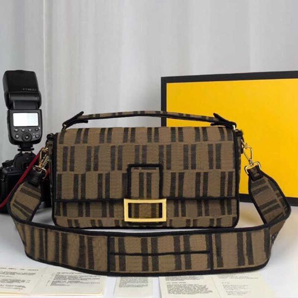 

baguette bag crossbody bags gold chain handbags women handbags flap wallet canvas shoulder strap classic brown letter print fashion purse