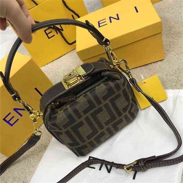 

2022 new luxury bags off net red laohua pillow portable mini armpit slant across bagwomen's fashion bags