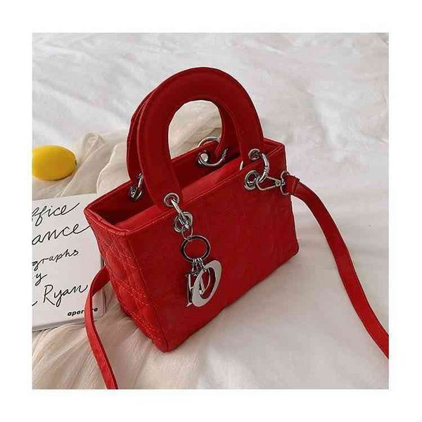 

women's fashion personality trend brand bag wholesale female 2022 new small embroidered thread lingge portable soft face msenger single