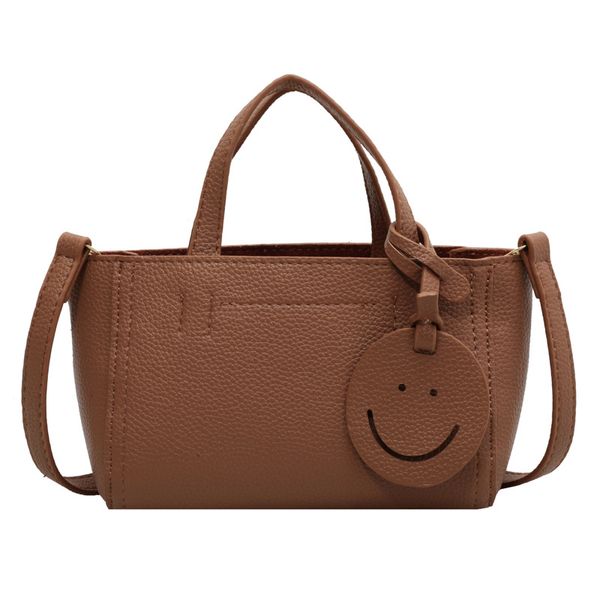 

designer hand bag 4 colors portable smile tag vintage one shoulder armpit handbags for lady in pu with retro and classic style