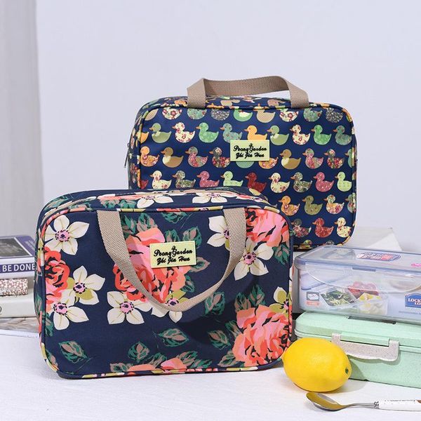 Bolsa de bolsas de cosméticos Bolsa de lavagem portátil Viagem de maquiagem ao ar livre Bola de armazenamento de maquiagem Bola à prova d'água Mulheres PurSmmetic