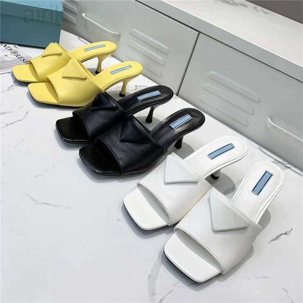 

designer slippers clearance sale woman slipper fashion lady sandals beach thick bottom sell well slippers platform alphabet rubber high, Black